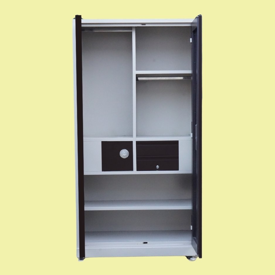 divine-2-bkstorewell